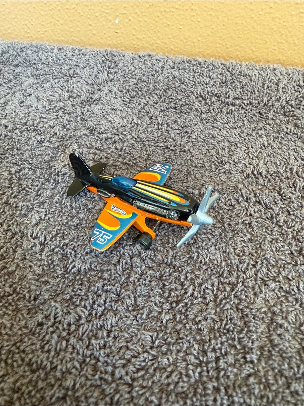 Planes plastic green